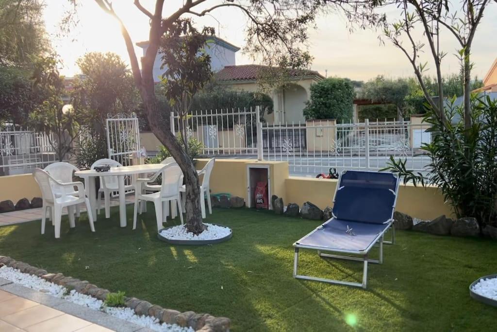 Comoda Villetta Con Giardino San Teodoro  Εξωτερικό φωτογραφία