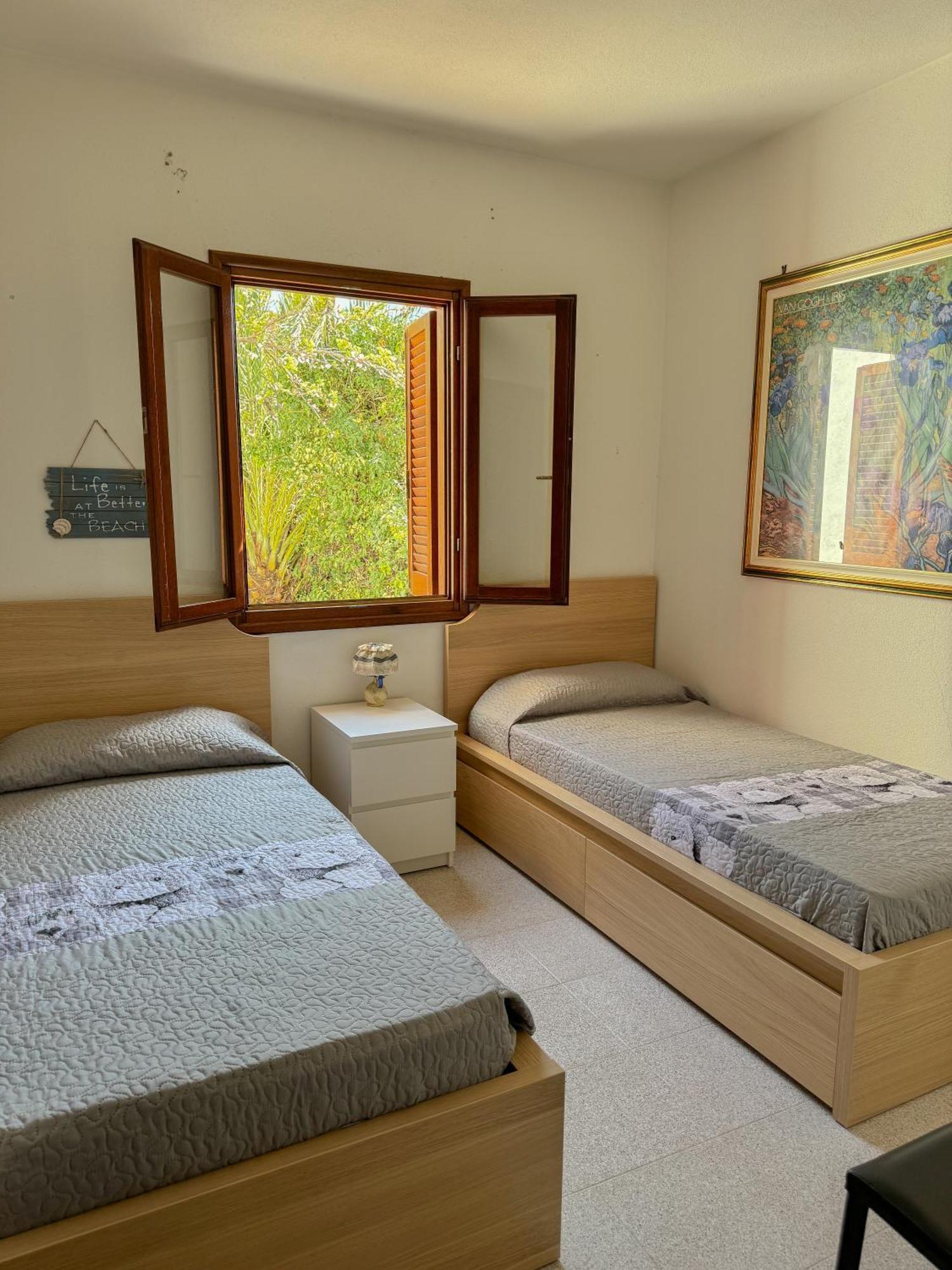 Comoda Villetta Con Giardino San Teodoro  Εξωτερικό φωτογραφία